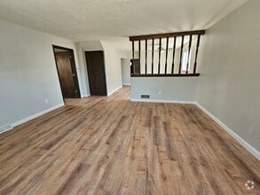 Building Photo - 3948 Vinceton St