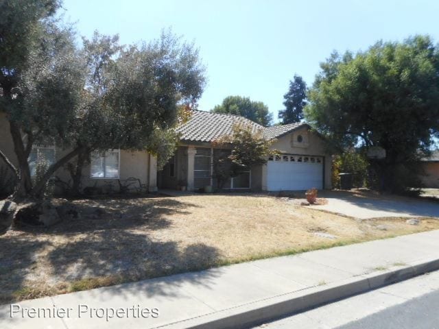 3 Br 2 Bath House 2171 Church Ave House For Rent In Sanger Ca Apartments Com