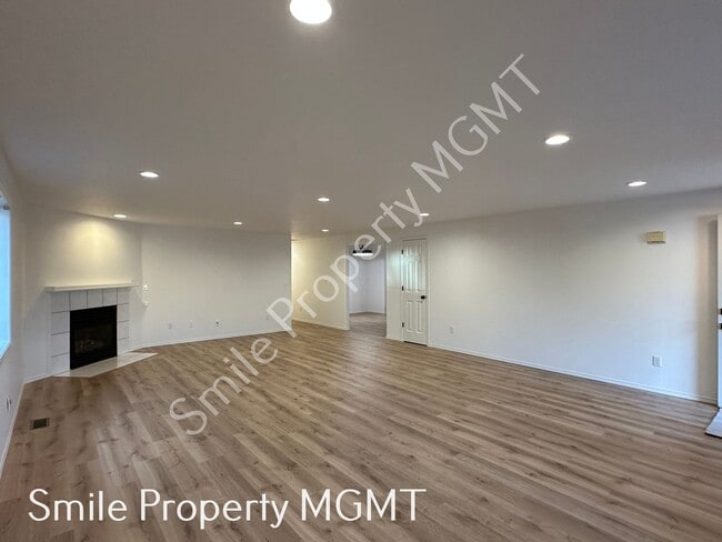 Building Photo - Remodeled Ranch in a Quiet Community
