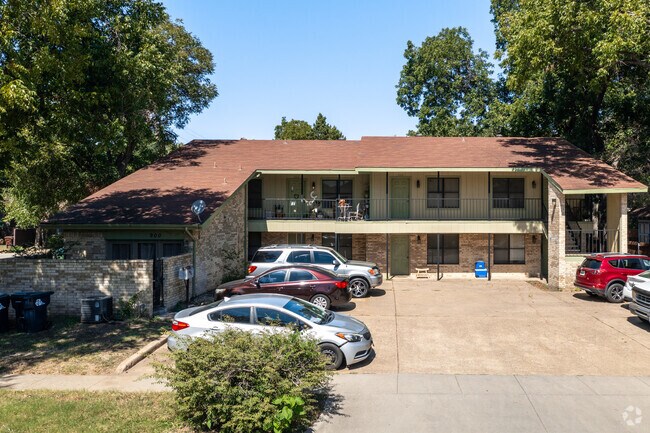 Foto del edificio - Austin Condominiums