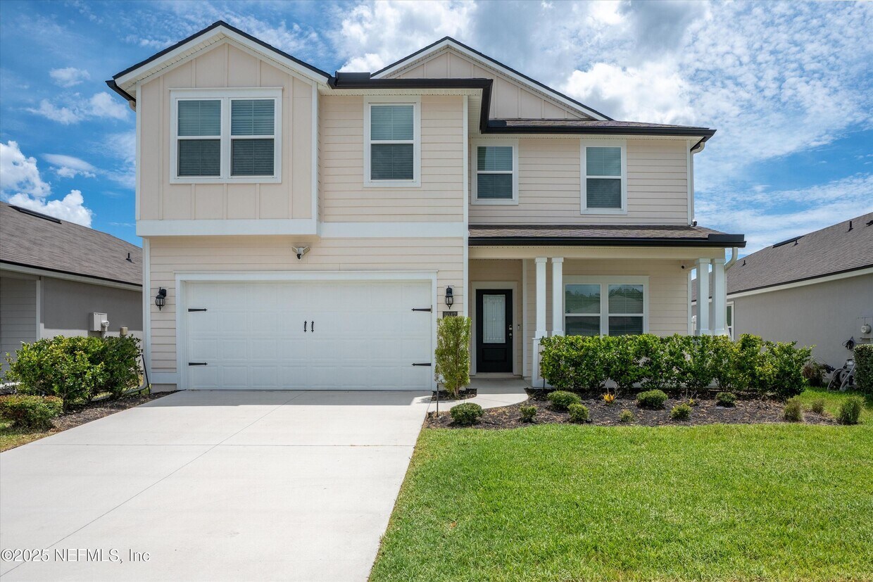 Foto principal - 8047 Arctic Fox Rd