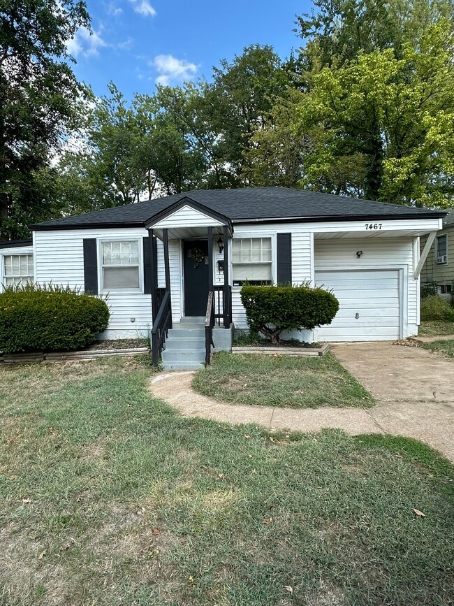 Building Photo - 7467 Sharon Dr