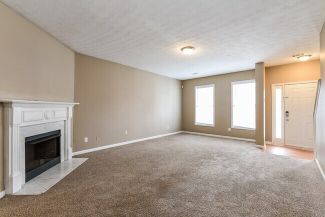 Foto del edificio - 4832 Hairston Park Square