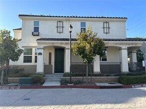Building Photo - 5884 Silver Oaks Dr
