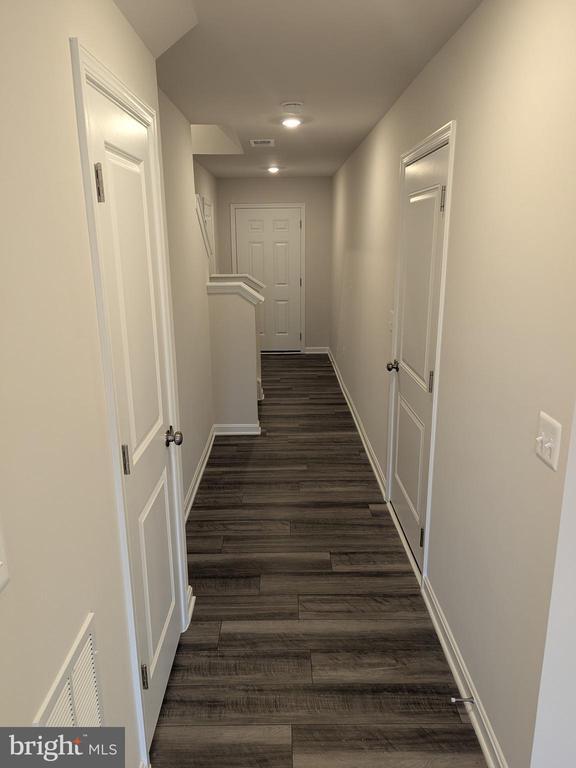 Foto del edificio - 513 Seeback Dr