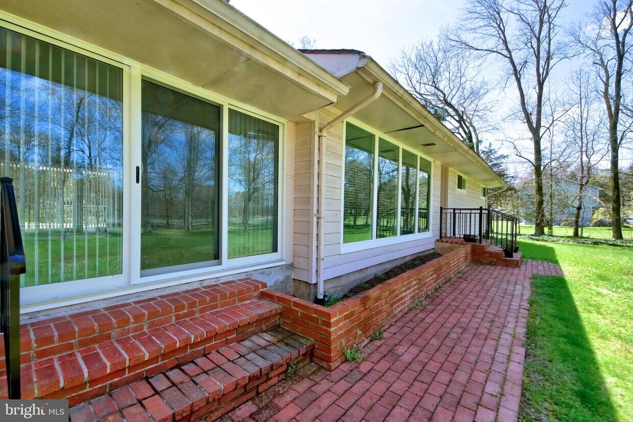 Foto principal - 3550 Princeton Pike