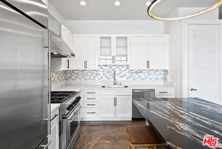 Building Photo - 1544 12th St