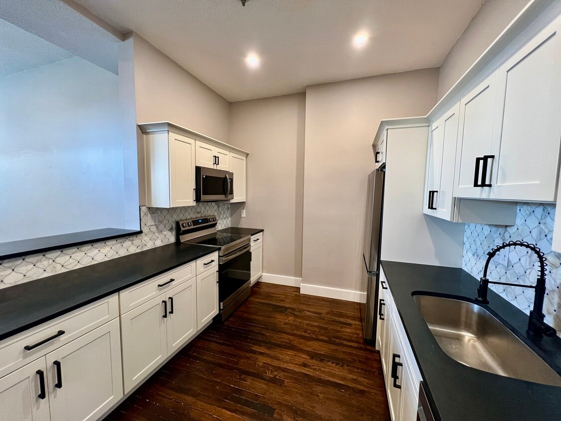 Foto principal - 27 Hillside Pl
