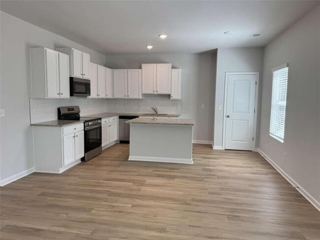Foto del edificio - 111 Woodside Ct