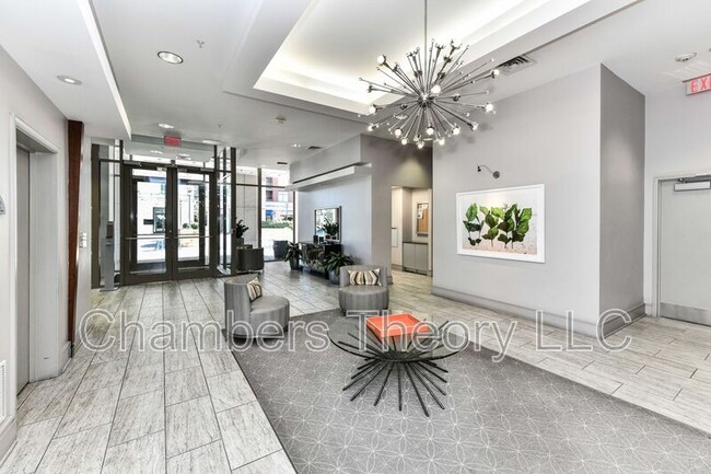 Building Photo - 3600 S Glebe Rd