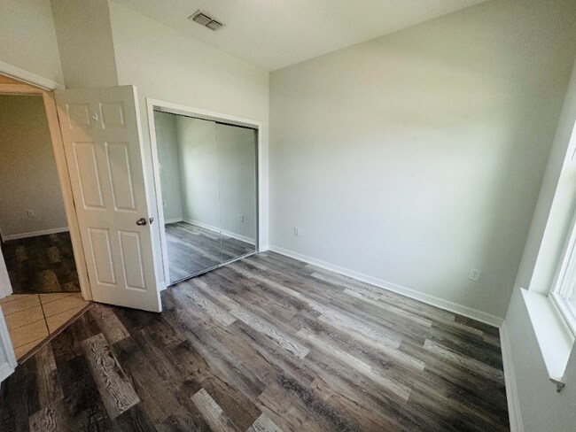 Foto del edificio - 5624 Beggs Rd