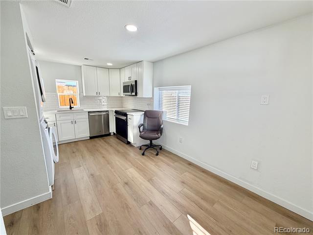 Foto del edificio - 4310 Steele St