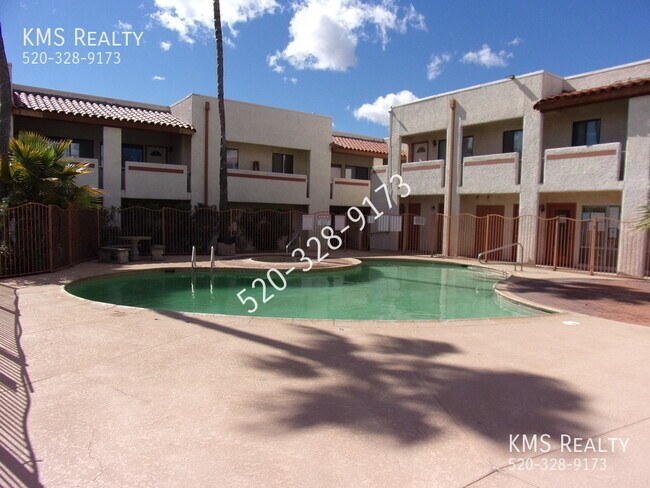 Building Photo - 2 bedroom 1 bath Condo - OWNER/AGENT