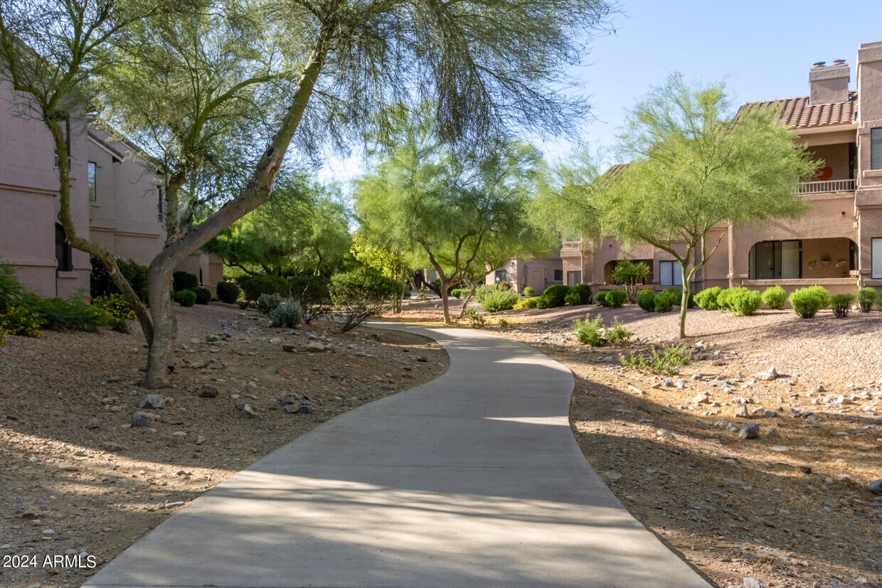 Foto principal - 15151 N Frank Lloyd Wright Blvd