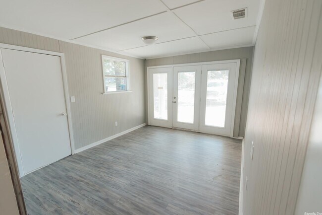 Building Photo - 6512 Juniper Rd