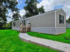 Building Photo - 202 Austin St
