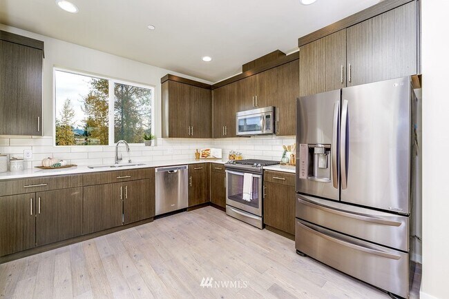 Kitchen - 4227 NE 3rd Ln