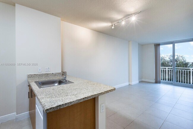 Foto del edificio - 2350 SW 27th Ave