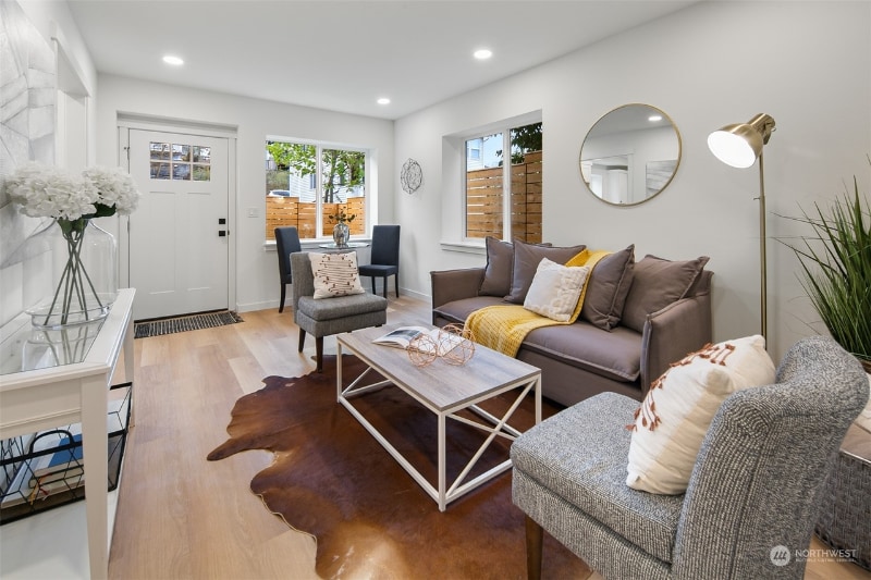 Photo - 3425 21st Ave S (Seattle, WA)