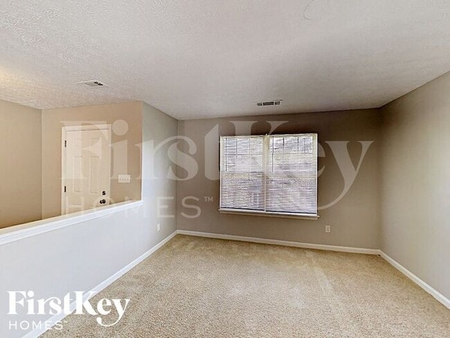 Foto del edificio - 504 Springmoor Ct