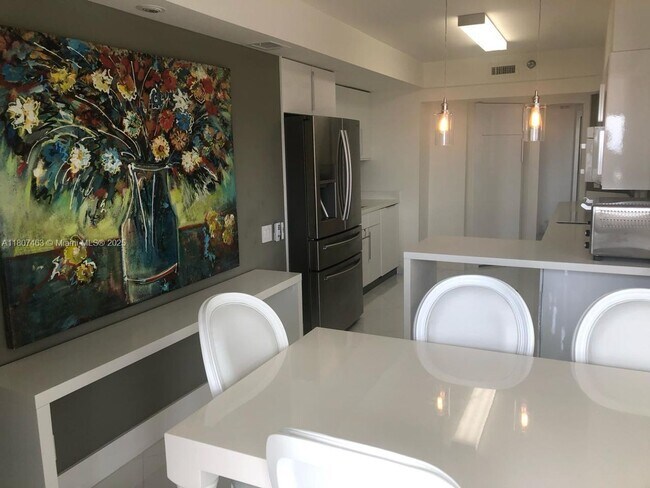 Foto del edificio - 3640 Yacht Club Dr