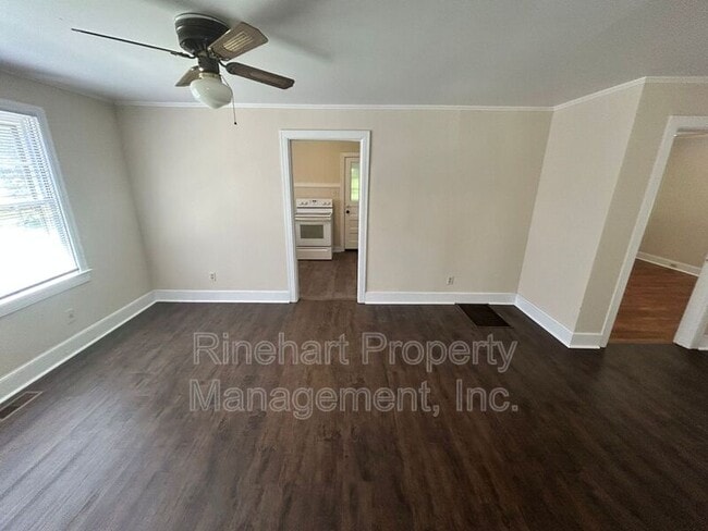 Building Photo - 857 Bradley St