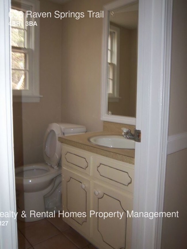 Foto del edificio - 636 Raven Springs Trl