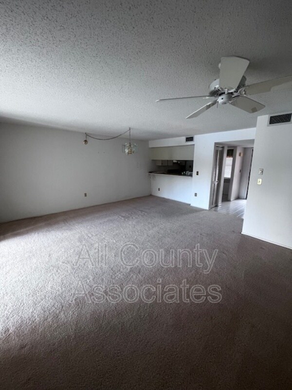 Building Photo - 3803 Sailmaker Ln