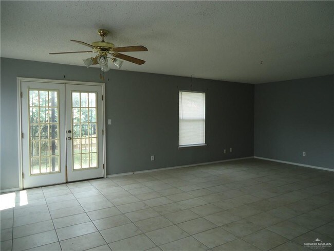 Building Photo - 2246 Llano Grande Ln