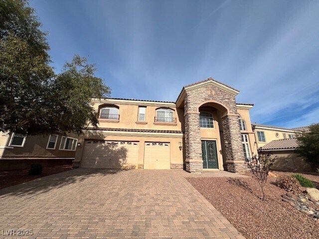 Foto principal - 2725 Kildrummie St