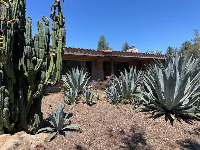 Building Photo - 17711 S Mesa Dr