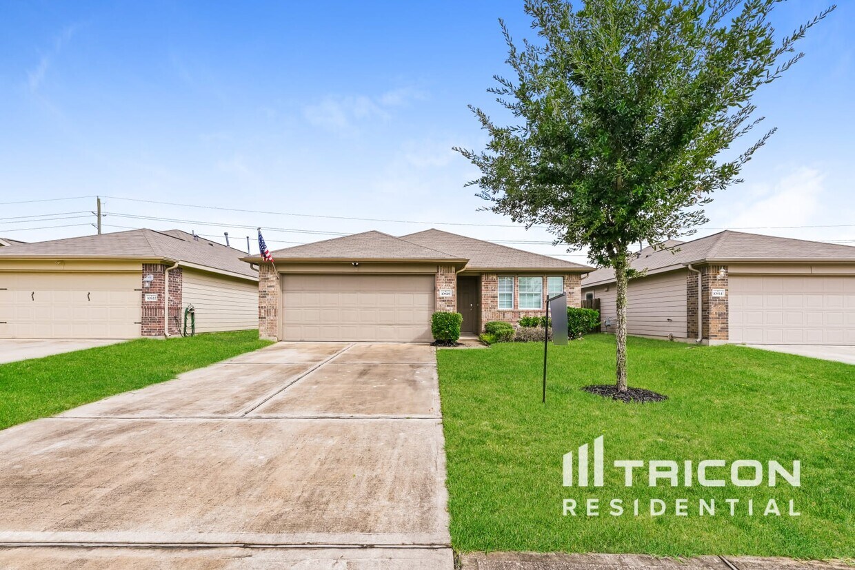 Foto principal - 10818 Harston Dr