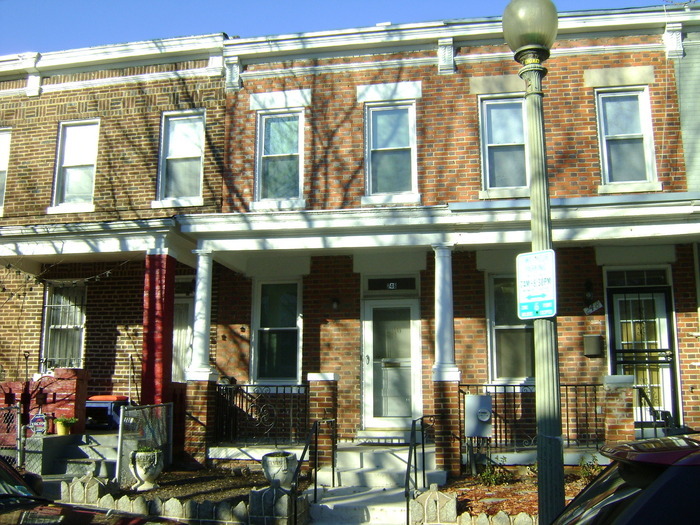 Primary Photo - 246 Warren St NE