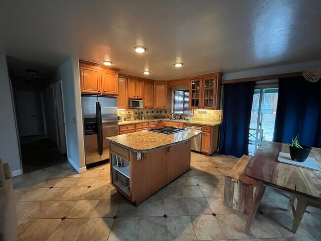 Building Photo - 3361 Heavenly Valley Rd