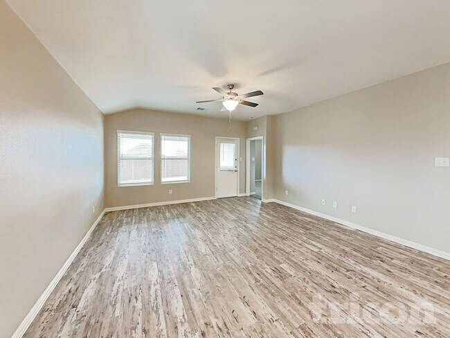 Foto del edificio - 275 Sunshine Ln