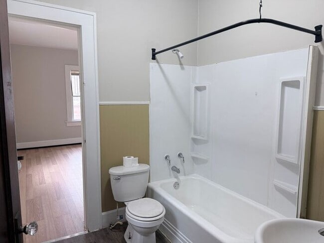 Foto del edificio - Newly Remodeled 2 Bedroom on the Northside