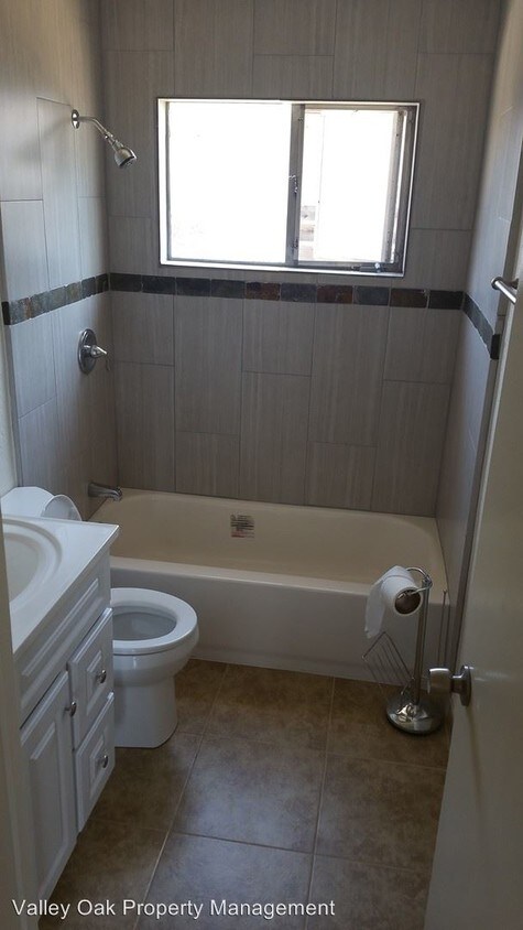 Building Photo - 3 br, 1 bath House - 230 Colfax Ave