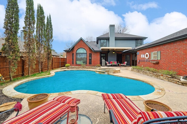 Building Photo - 2005 Glory Creek Cir