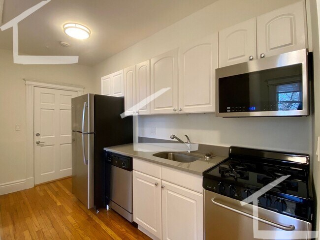 Building Photo - Renovated Allston 2 Bed