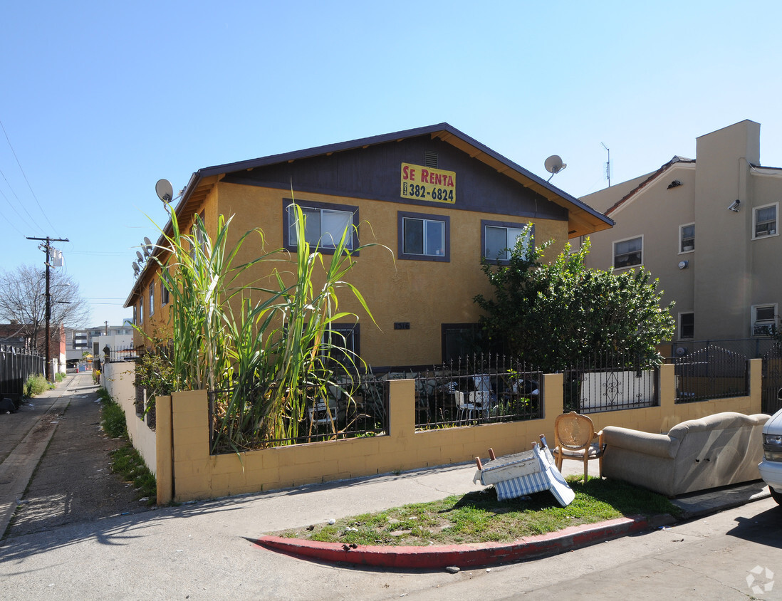 Foto principal - 1316 S Catalina St