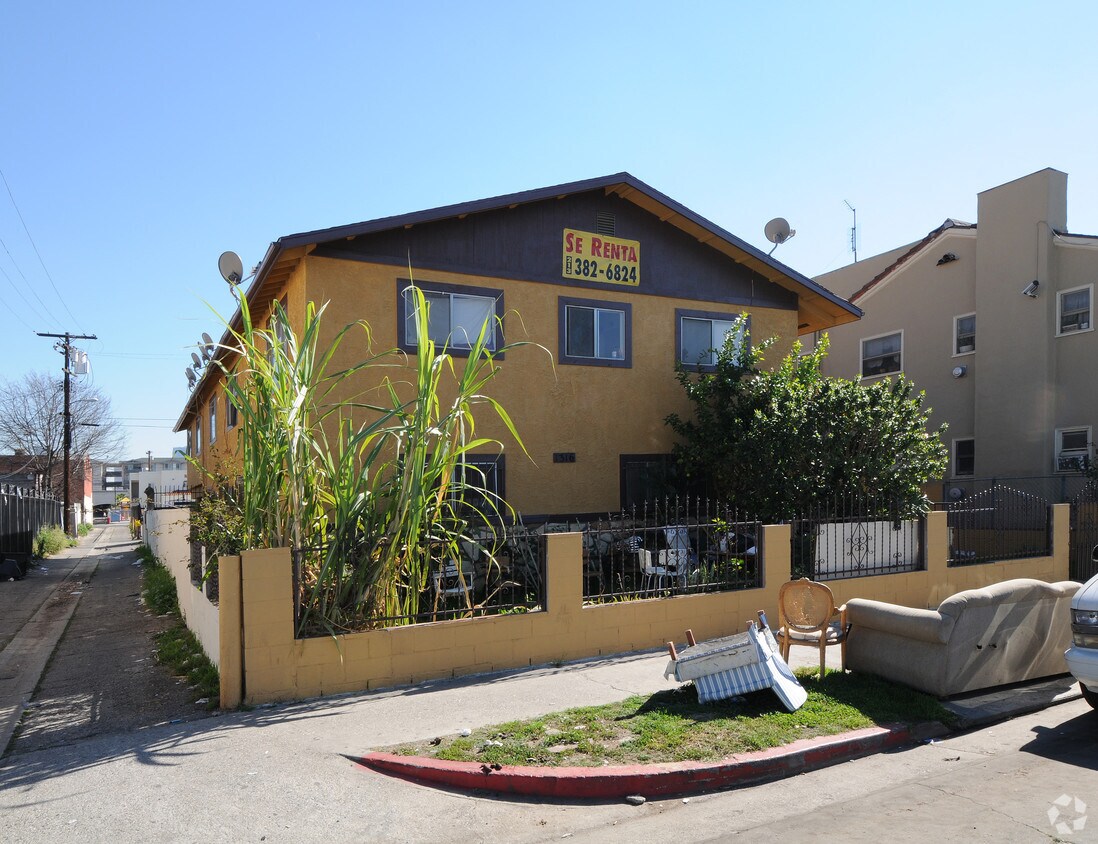 Primary Photo - 1316 S Catalina St