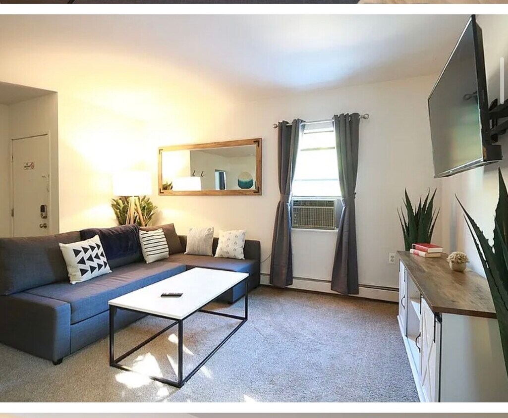 Foto principal - 111 N 7th St