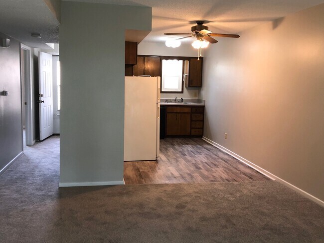 Foto del edificio - 1726 NW Pine Rd