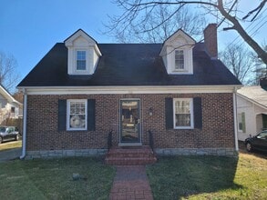 Building Photo - 132 Bassett Ave