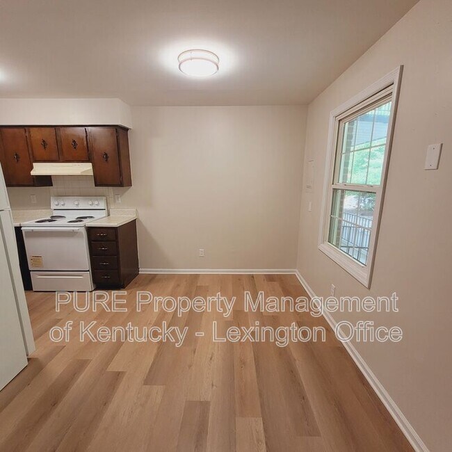 Foto del edificio - 459-120 Sycamore Ct