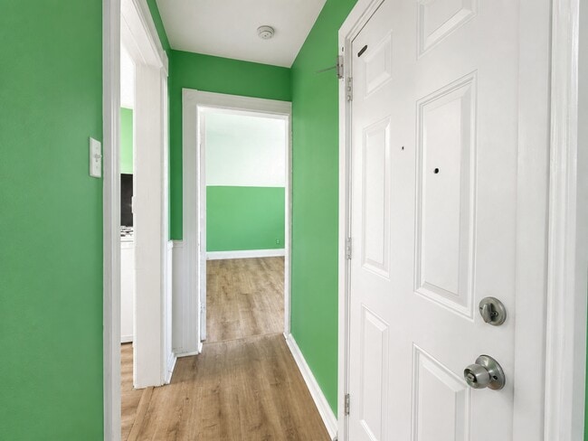 Entrance - 276 Atlantic St