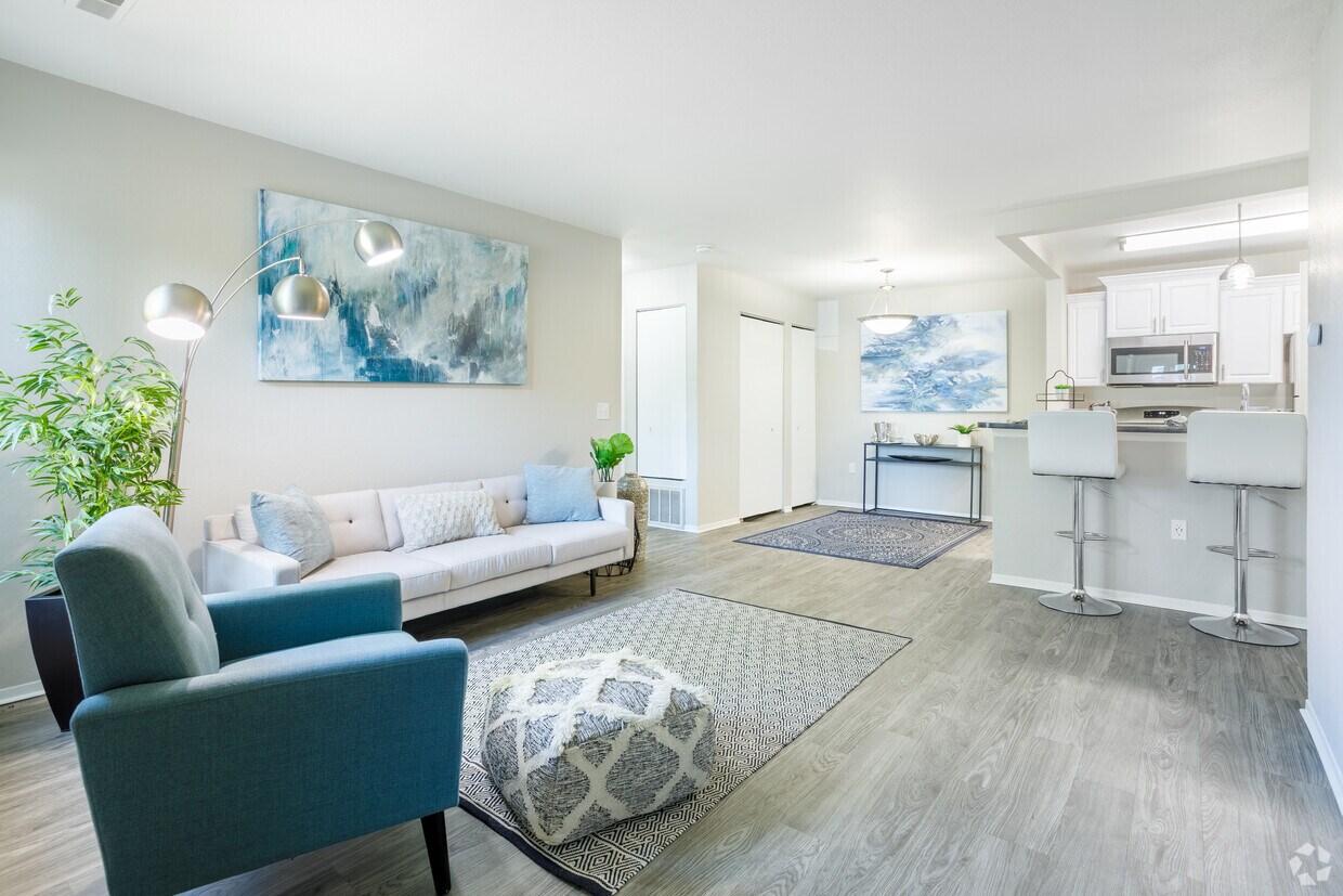 BLVD West Apartments in Lansing, MI