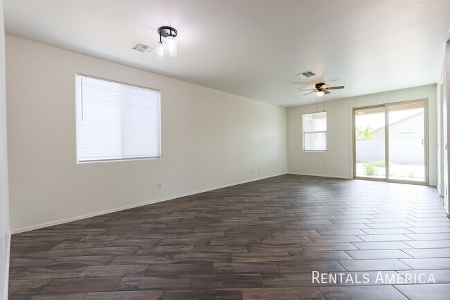 Building Photo - 11433 West Foxfire Drive