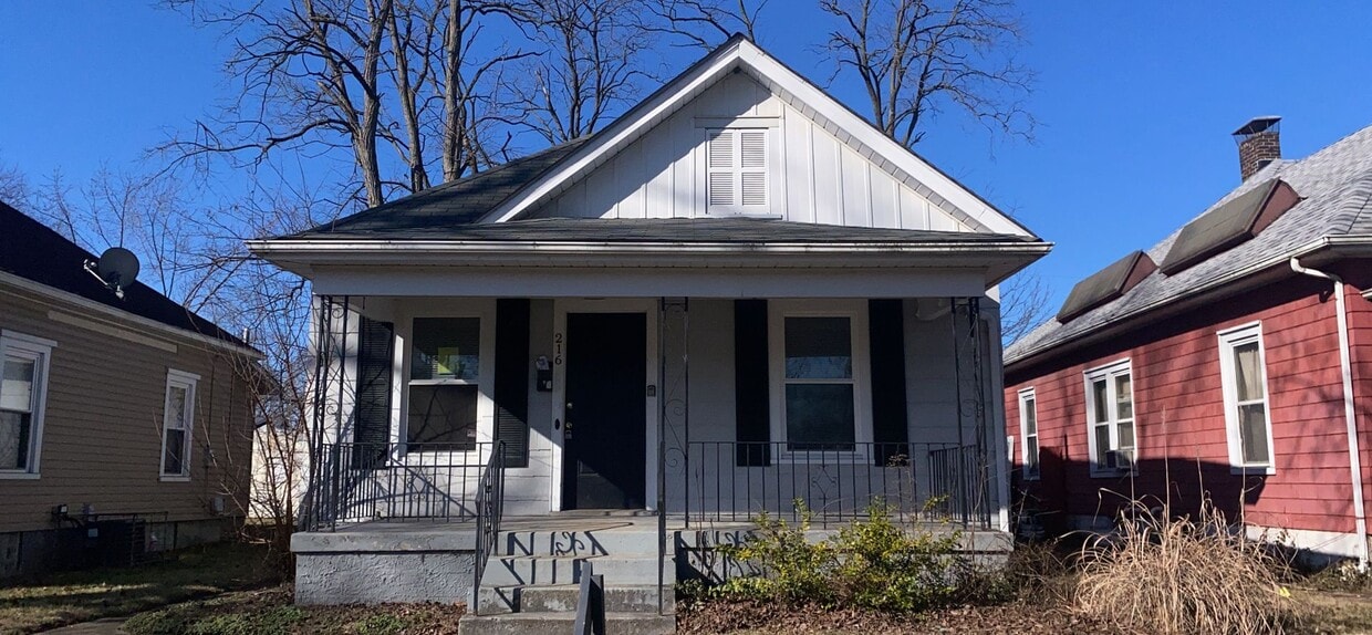Primary Photo - 216 Harrison 2BR/1BA (Middletown)