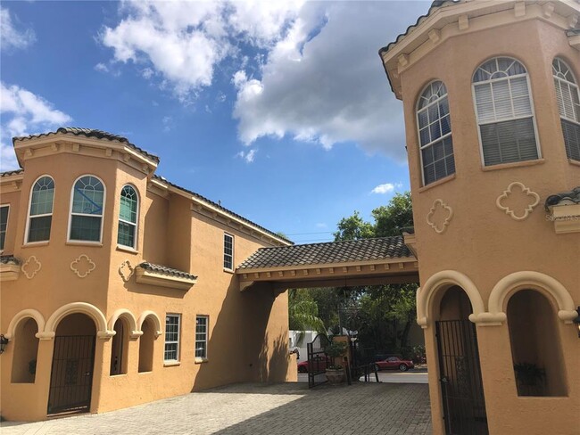 Building Photo - 2902 Hansen Manor Ln